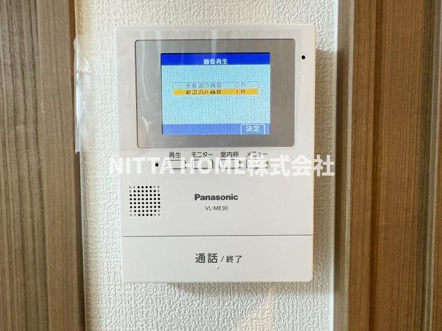セキュリティ　ＴＶドアホンがついていて安心ですね◇