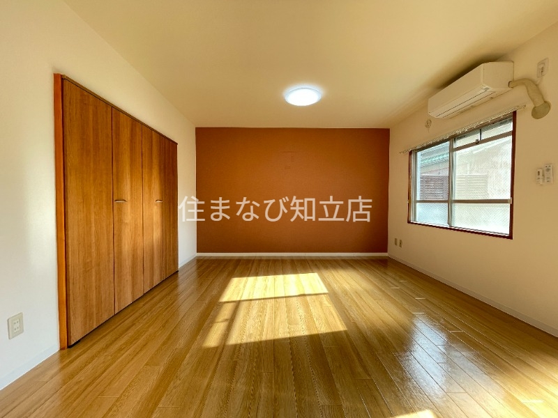 居室・リビング　別室同型写真