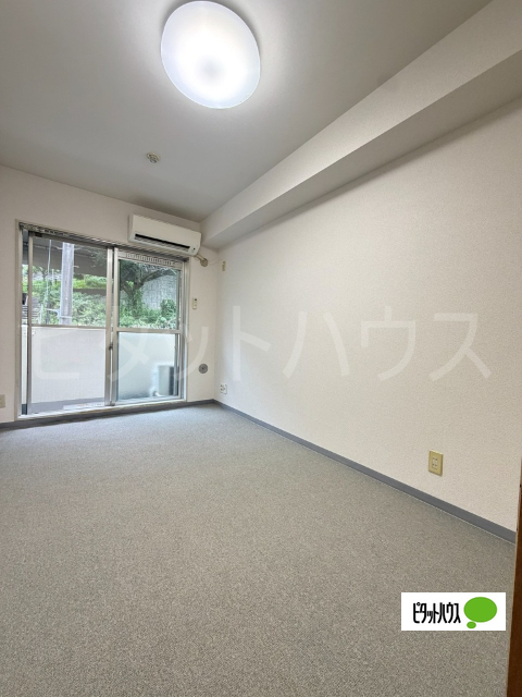 居室・リビング　洋室です！
