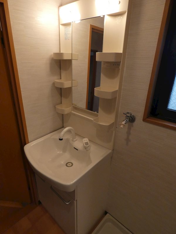 洗面設備　洗面化粧台※同タイプ別部屋写真になります