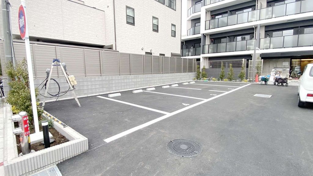 駐車場　★お問合せはタウンハウジング国立店まで★