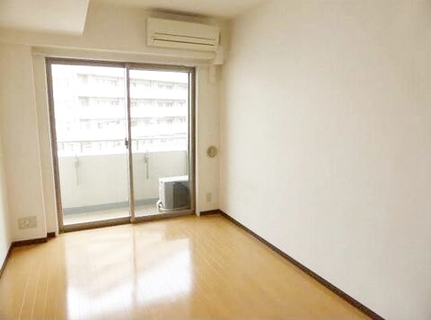 居室・リビング　開放感のあるゆったりとしたお部屋です♪