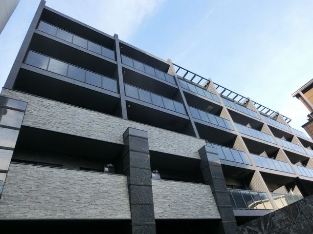建物外観　総戸数１３０世帯の大規模分譲マンション