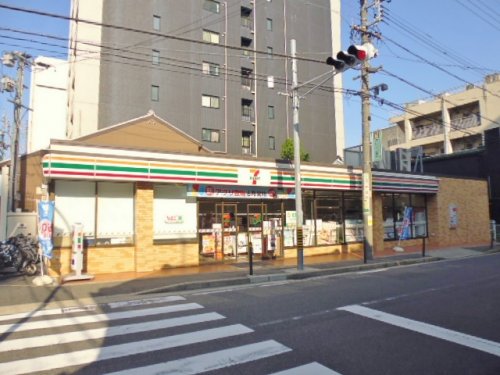 コンビニ　セブン‐イレブン 名古屋泉１丁目店（コンビニ）まで352m