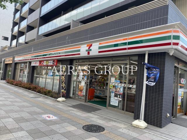 コンビニ　セブンイレブン扇大橋駅前店（コンビニ）まで65m