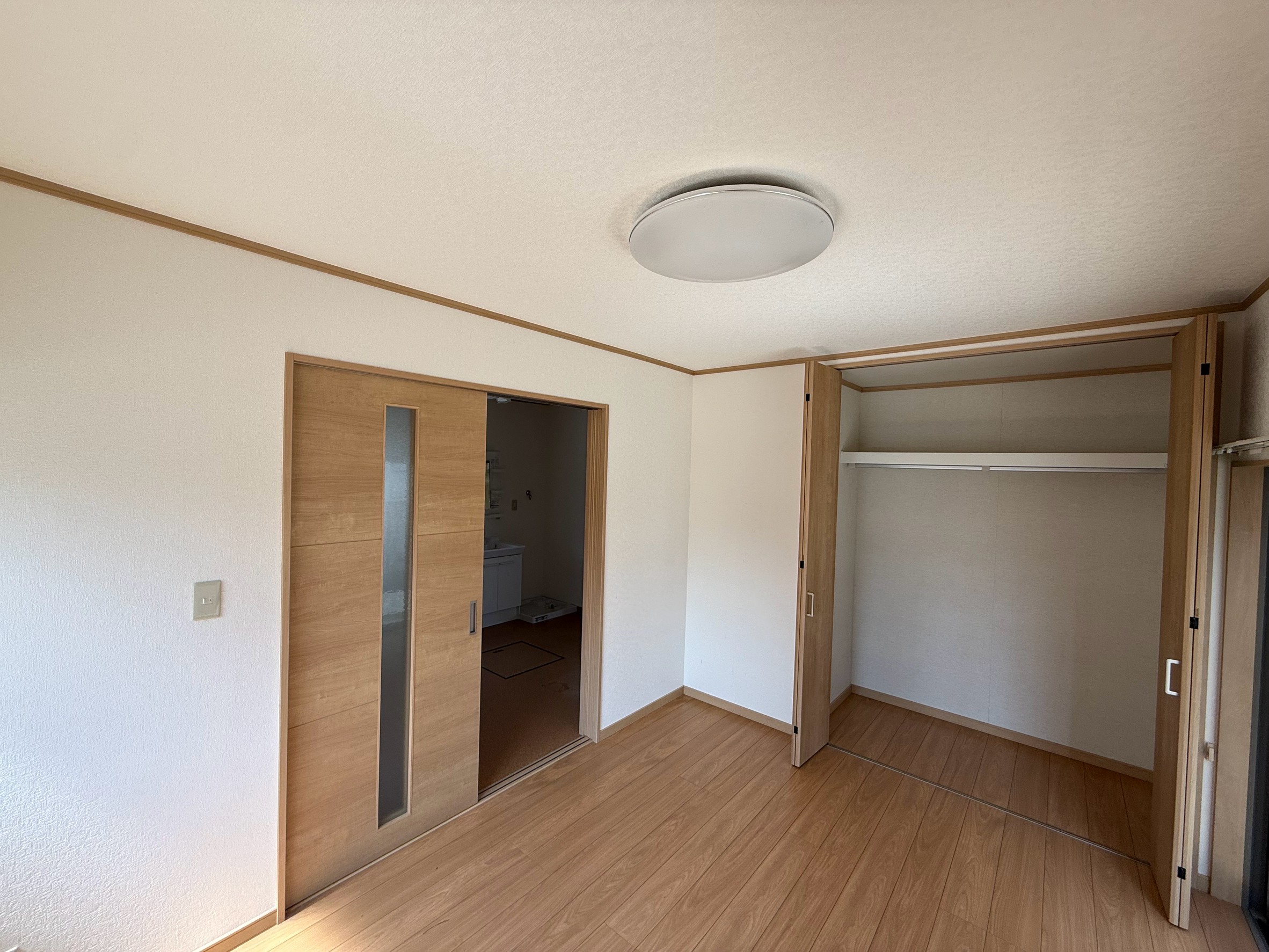 酒井貸家の居間写真