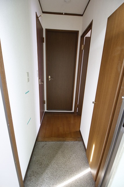 玄関　別の部屋の写真です