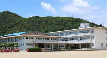 中学校　坂越中学校（中学校）まで1232m