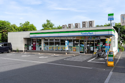 コンビニ　ファミリーマート 深大寺南町店（コンビニ）まで666m