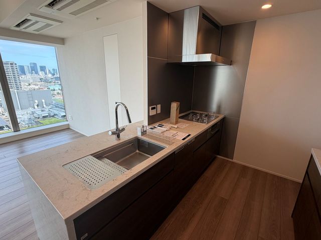 キッチン　※写真は同タイプ住戸です。