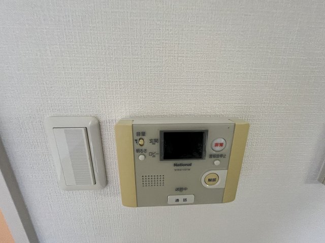 セキュリティ　モニター付きインターホンです