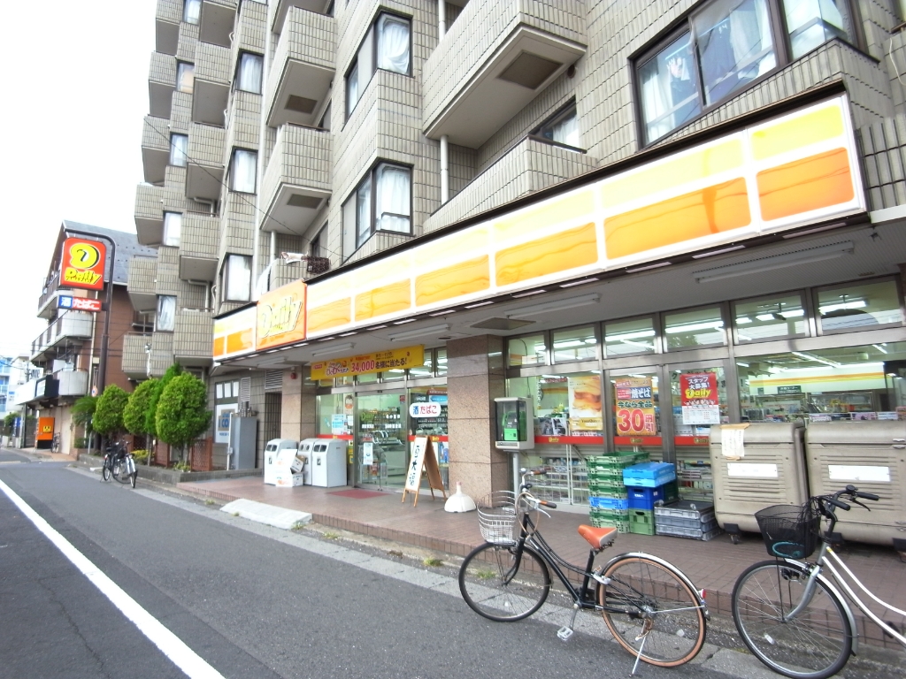 コンビニ　デイリーヤマザキ 浦安舞浜店（コンビニ）まで97m