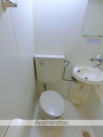近鉄京都線 新田辺駅 徒歩2分 3階建 築32年のトイレ写真