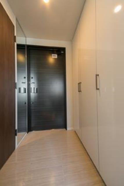 玄関　※写真は同タイプ住戸です。
