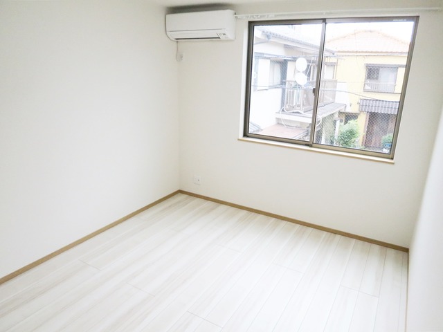 居室・リビング　角部屋☆最上階！２面採光です！