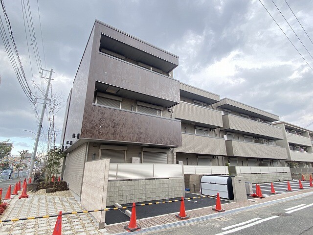 建物外観　建築中！