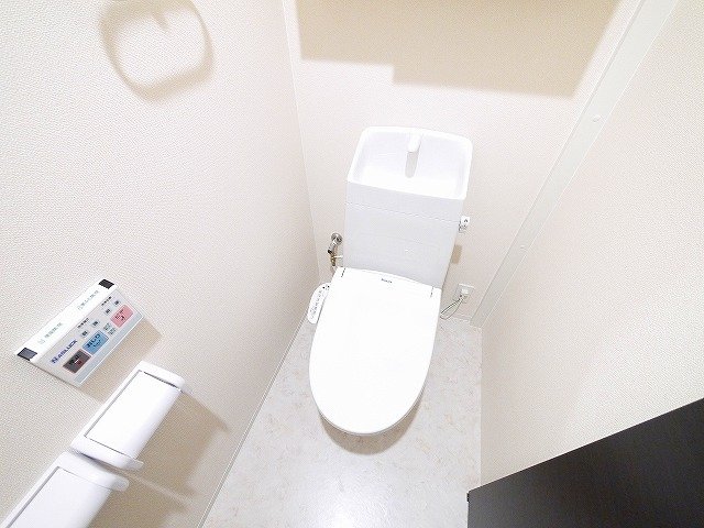 トイレ　落ち着いたトイレです