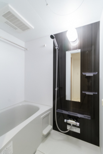 バス・シャワールーム　※写真は同タイプ住戸です。