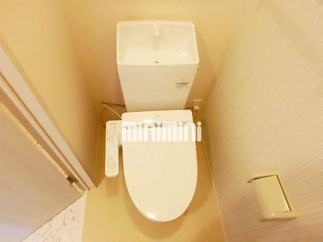 トイレ　人気設備の温水洗浄便座