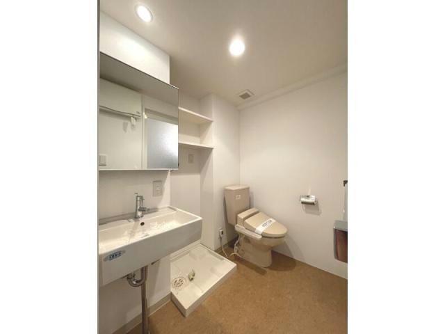 セントレイクセレブ代官町のトイレ写真