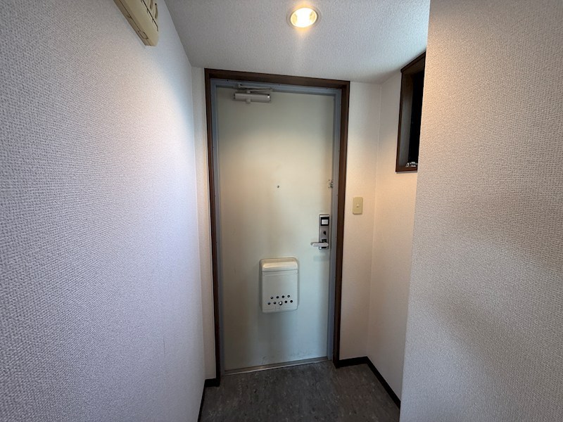 シャトル・Kの玄関写真