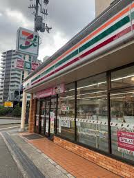 コンビニ　セブンイレブン 堺光明池駅東店（コンビニ）まで1825m