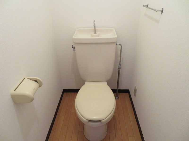 パールメゾン鏑木のトイレ写真