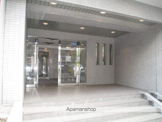 ＪＲ中央線 三鷹駅 徒歩6分 10階建 築36年の外観写真