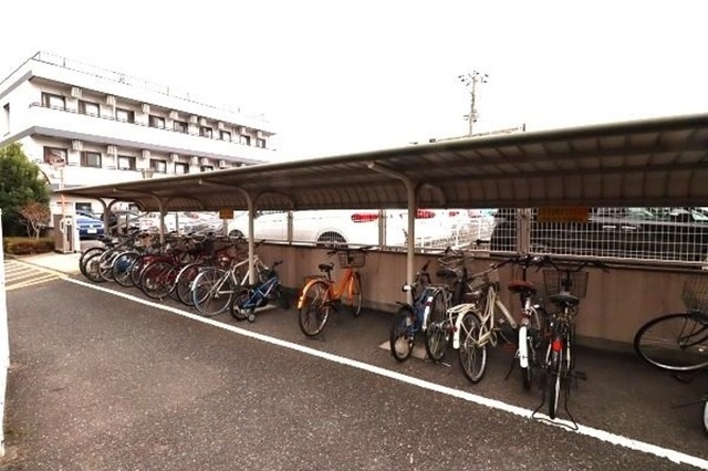 その他　屋根付き自転車駐輪場