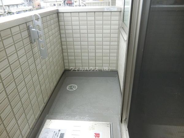 バルコニー　日当たり良いです！
