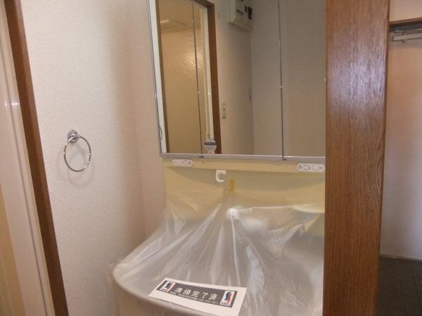 洗面設備　シャンプードレッサー付