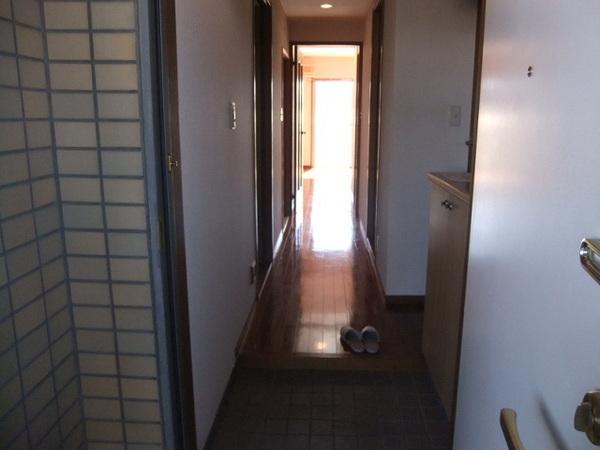 玄関　広い玄関です。