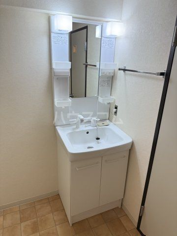 リバーサイドヒルズの内装写真