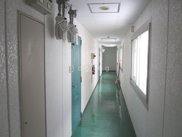 ロビー　共用廊下