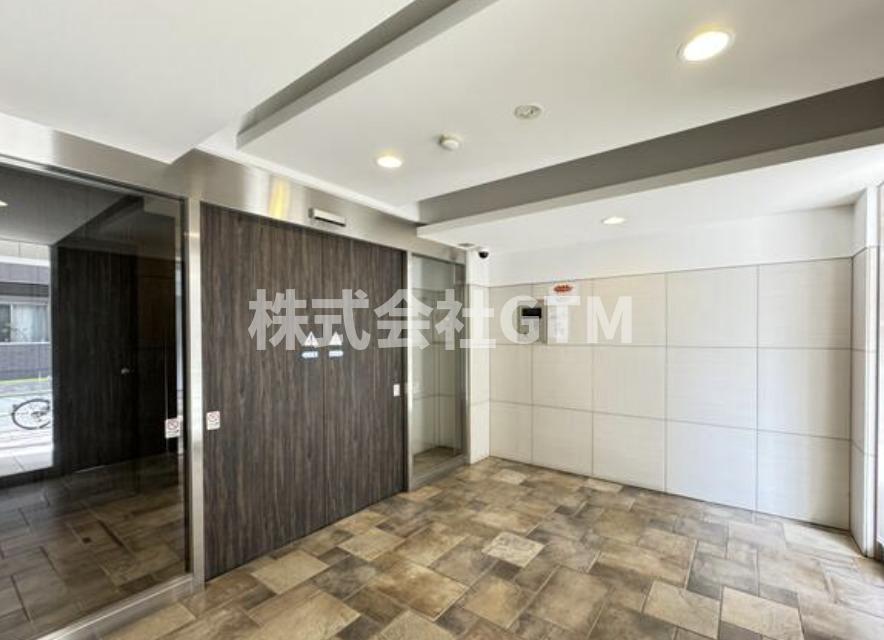 都営大江戸線 新御徒町駅 徒歩5分 8階建 築22年の外観写真