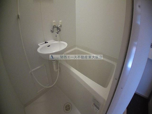 レオパレスバレー リバーの風呂写真
