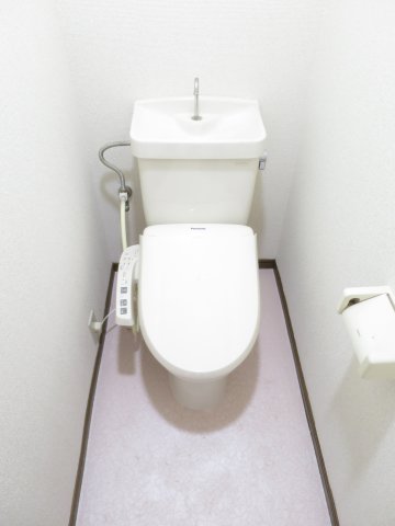 ＪＲ外房線 誉田駅 徒歩7分 2階建 築32年のトイレ写真
