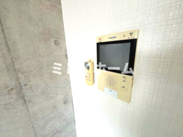 セキュリティ　同建物内、別のお部屋の参考写真になります。