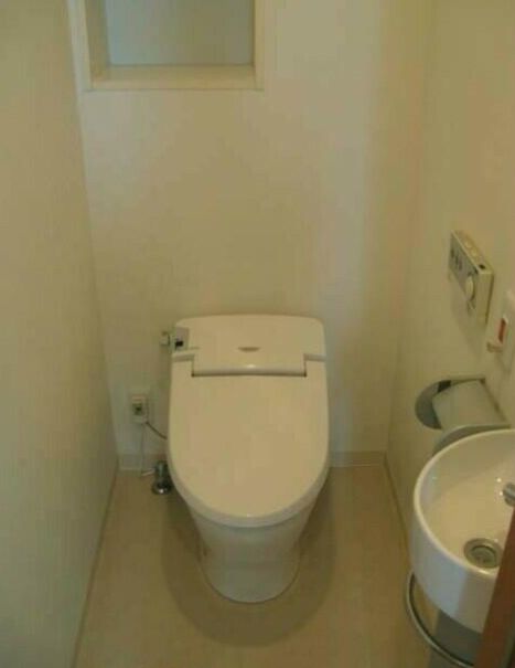 コンフォリア西早稲田のトイレ写真