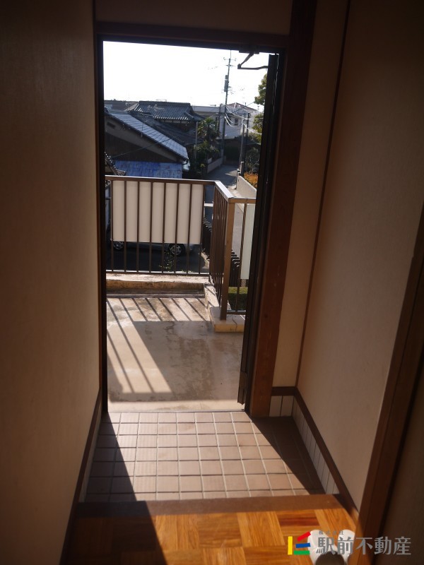 西鉄天神大牟田線 津福駅 徒歩4分 2階建 築42年の玄関写真