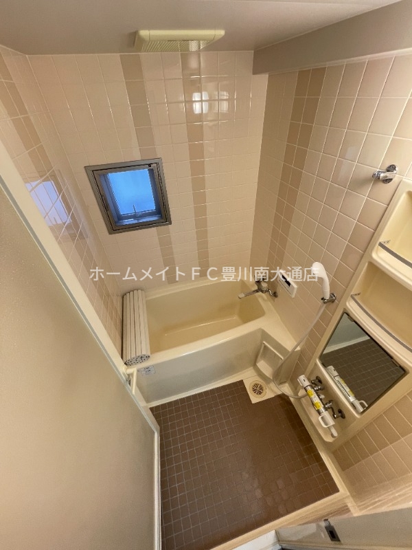 バス・シャワールーム　同型別部屋写真