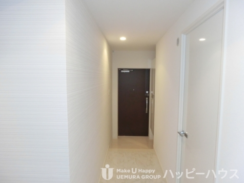 玄関　※別部屋のため、参考画像です。現況優先。