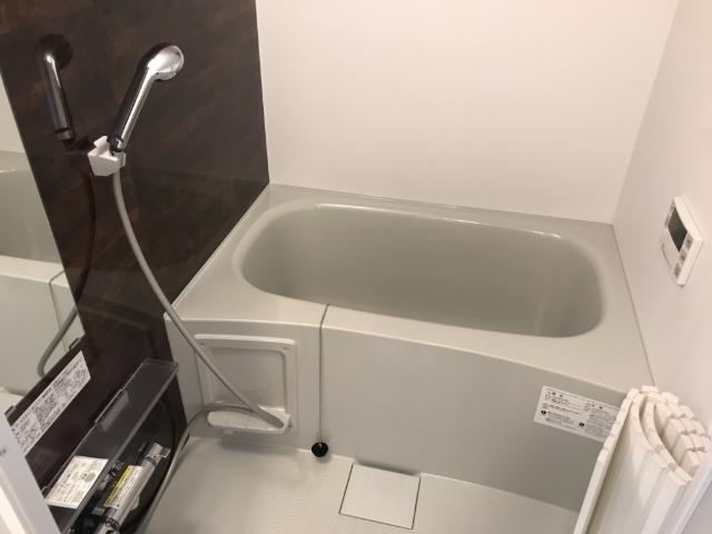 バス・シャワールーム　バス