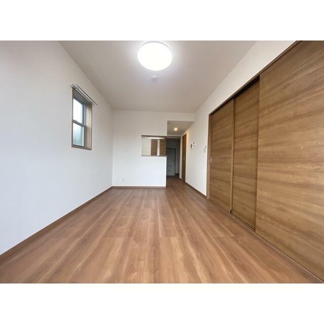 グランデアローIIの居間写真