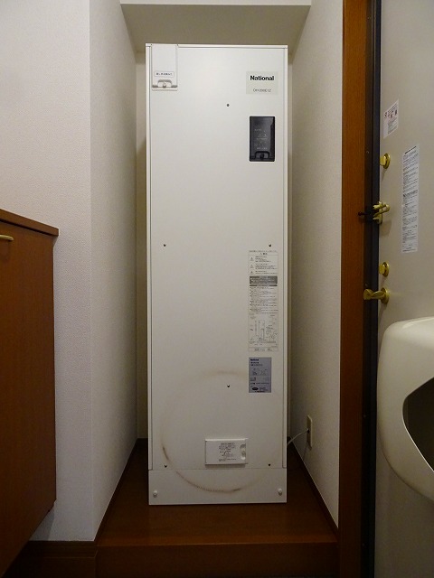 その他設備　電気温水器