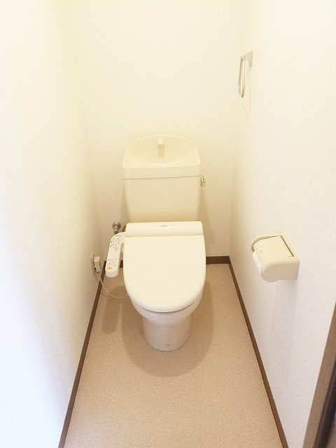 クラウド・ドエムのトイレ写真