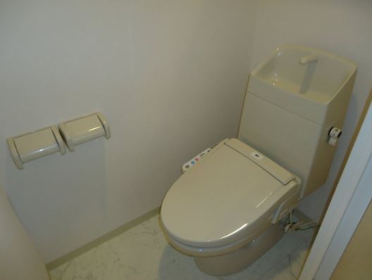 東急東横線 元住吉駅 徒歩13分 3階建 築13年のトイレ写真