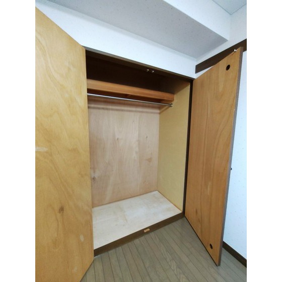 収納　洋室収納