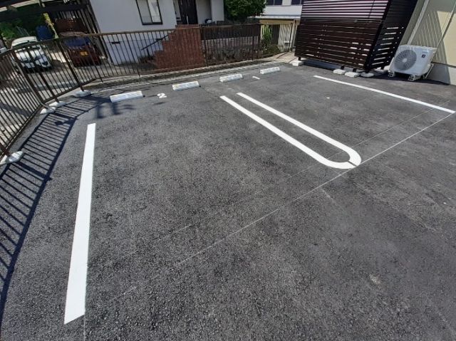 【リベラの駐車場】