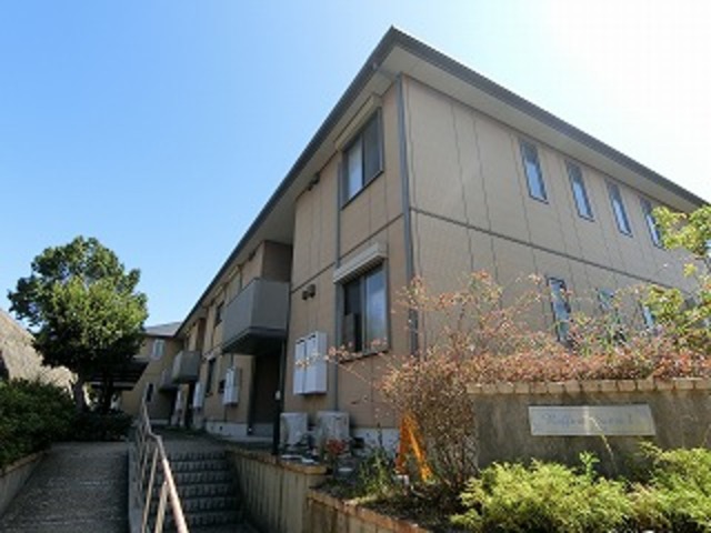 神戸市須磨区若草町のアパートの建物外観
